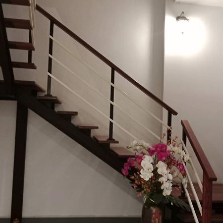 Montana Court Pattaya Lägenhet Exteriör bild